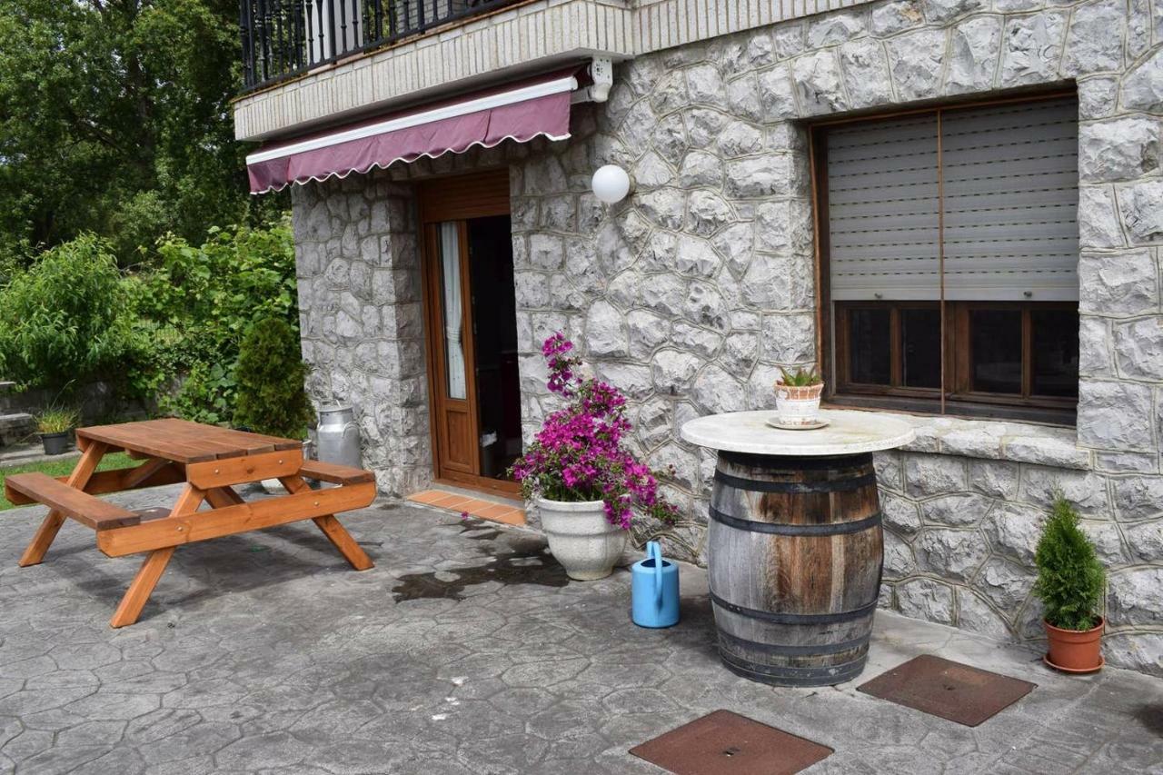 Apartamentos Los Frutales アルヌエロ エクステリア 写真